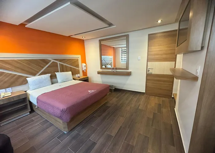 Hotel Moctezuma La Villa
